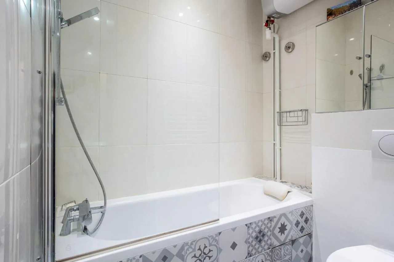 Folletto - Welkeys Apartament Paryż